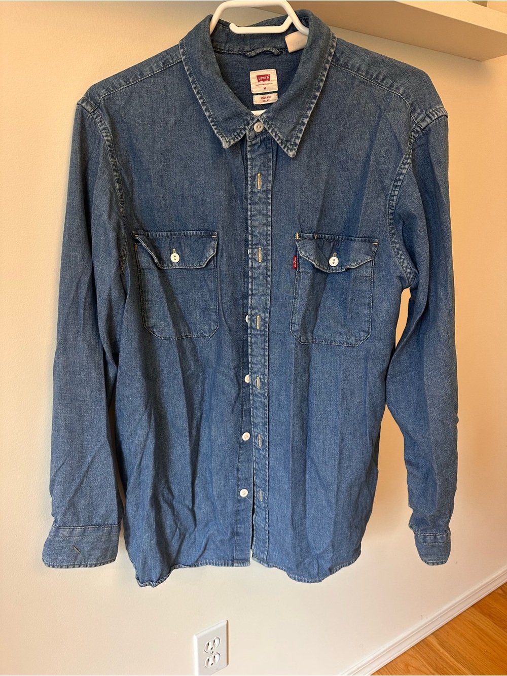 Levi's Women’s Blue Denim Button-Up Shirt Jacket